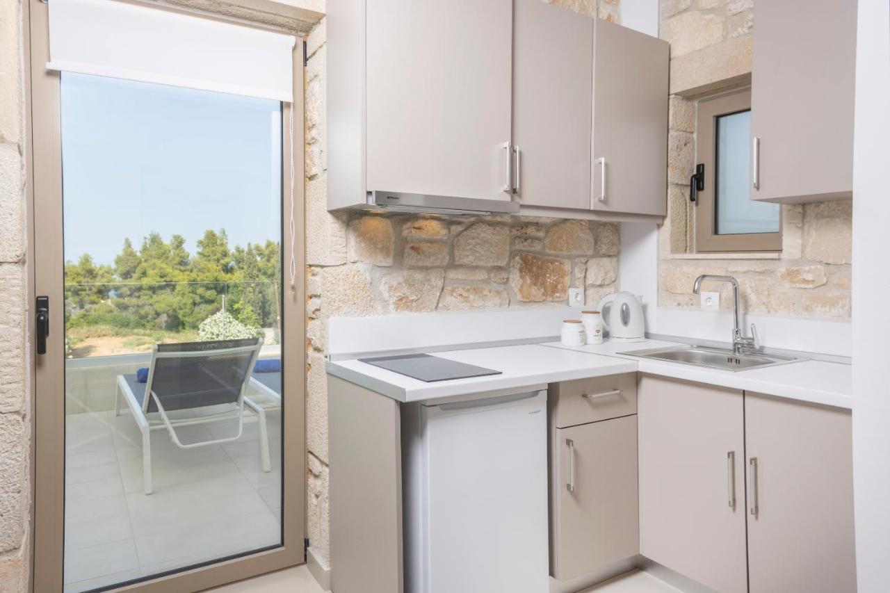 Anna Mare Luxury Apartments อาฟิโตส ภายนอก รูปภาพ