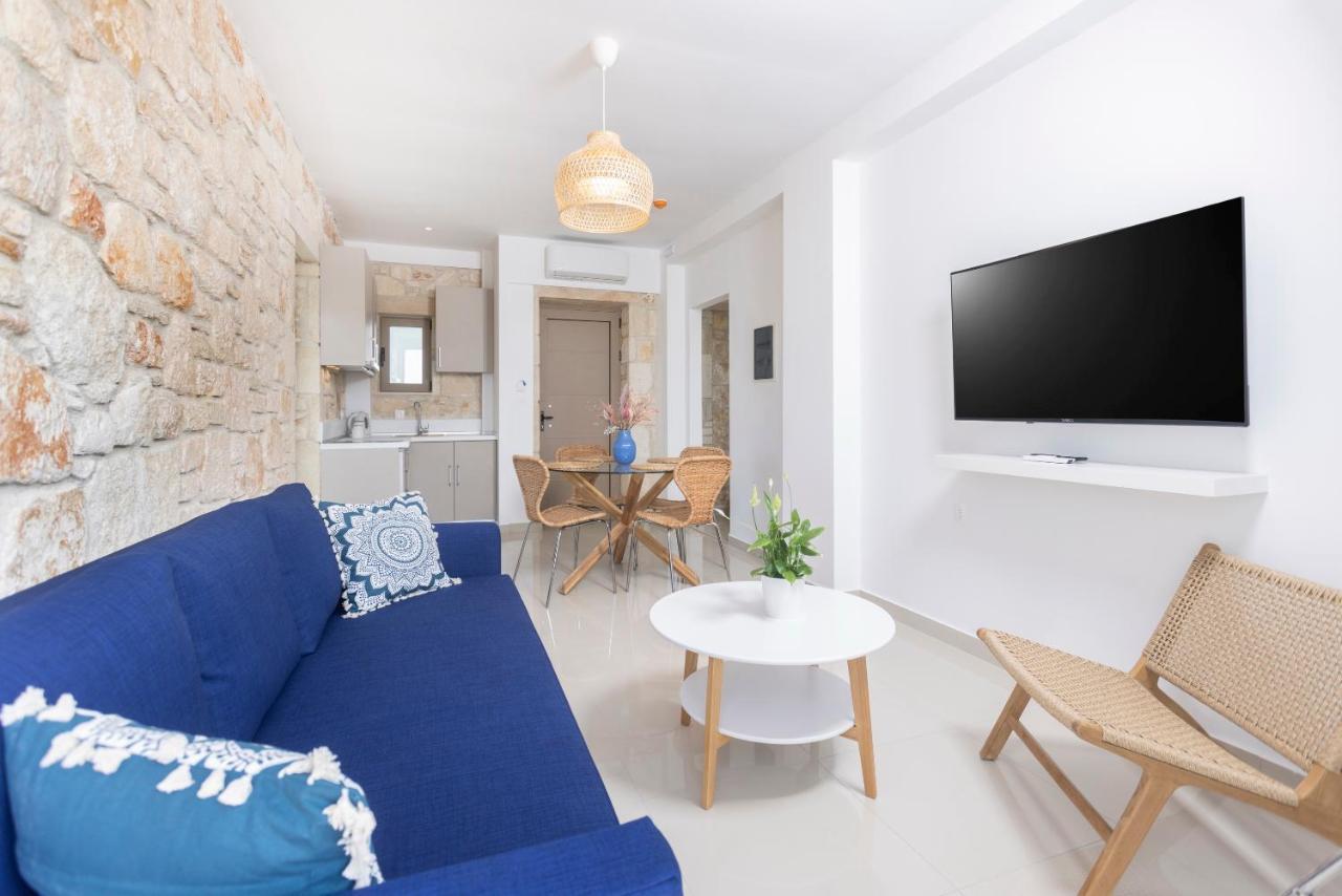 Anna Mare Luxury Apartments อาฟิโตส ภายนอก รูปภาพ