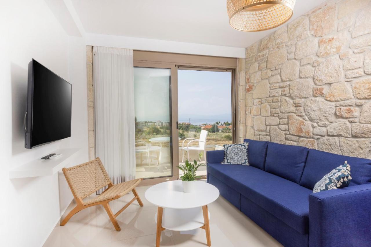 Anna Mare Luxury Apartments อาฟิโตส ภายนอก รูปภาพ