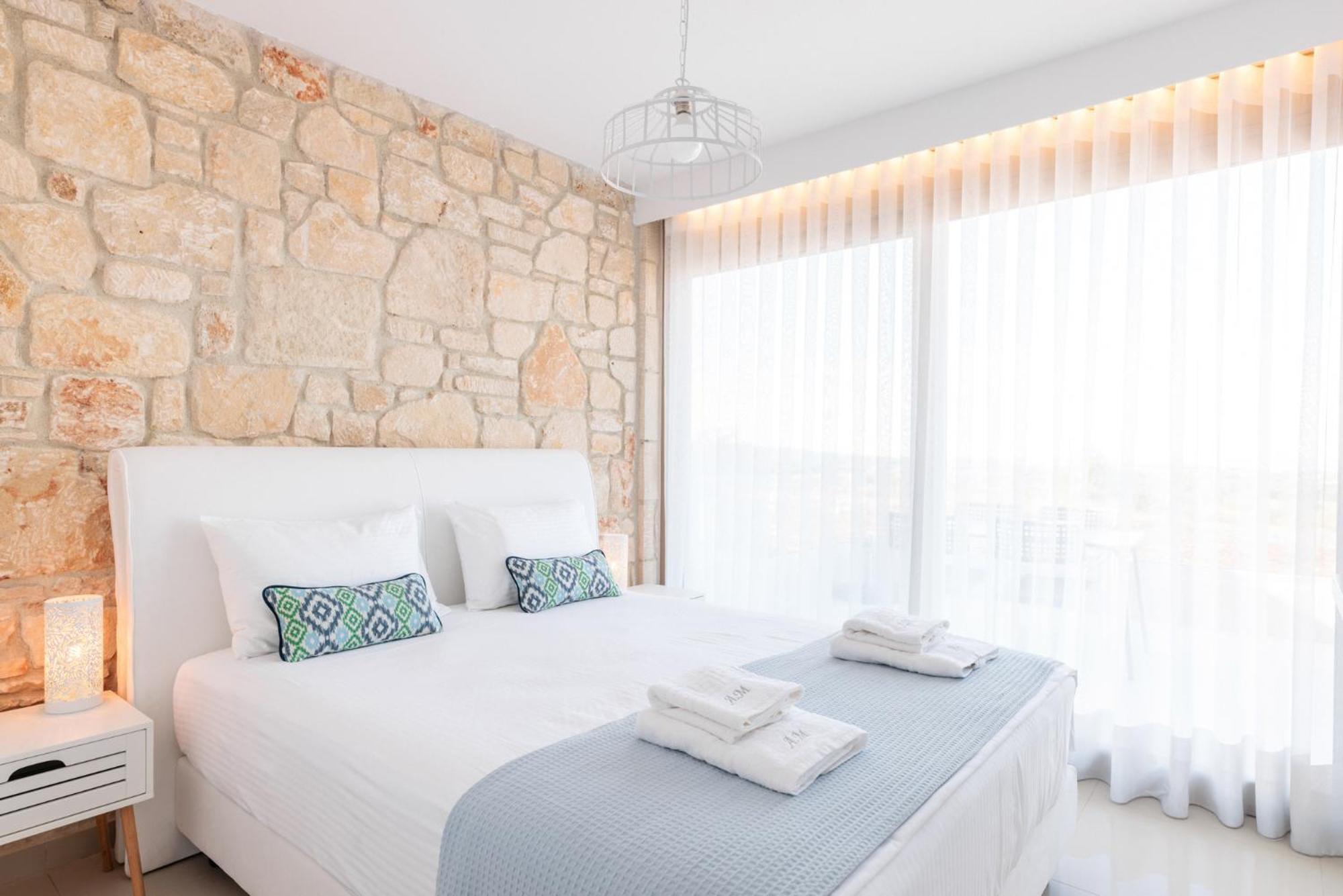 Anna Mare Luxury Apartments อาฟิโตส ห้อง รูปภาพ